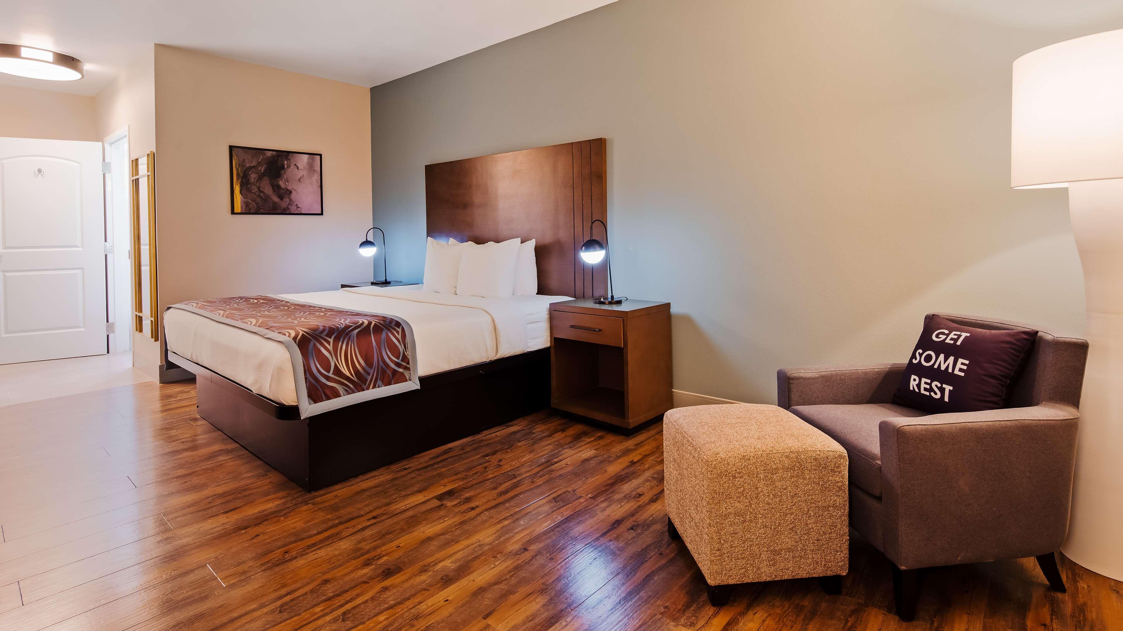 Best Western Plus New Barstow Inn & Suites Exterior photo