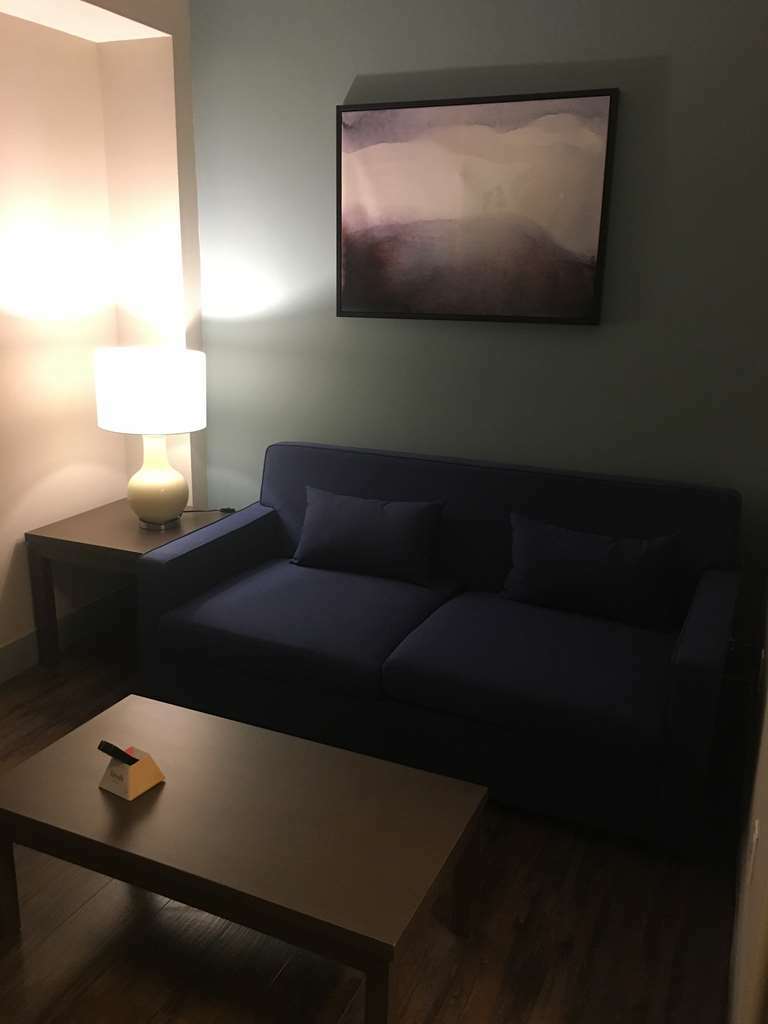 Best Western Plus New Barstow Inn & Suites Room photo