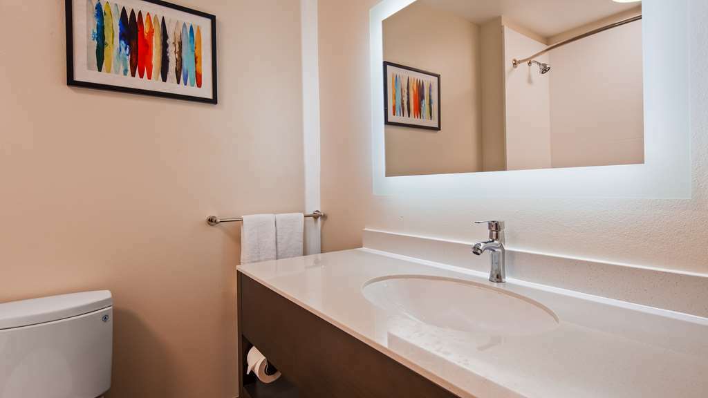 Best Western Plus New Barstow Inn & Suites Room photo